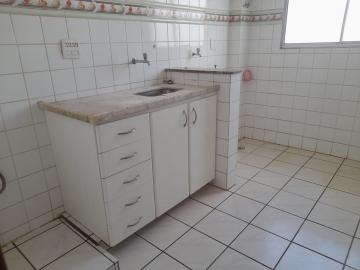 Comprar Apartamento / Padrão em Ribeirão Preto R$ 180.000,00 - Foto 2