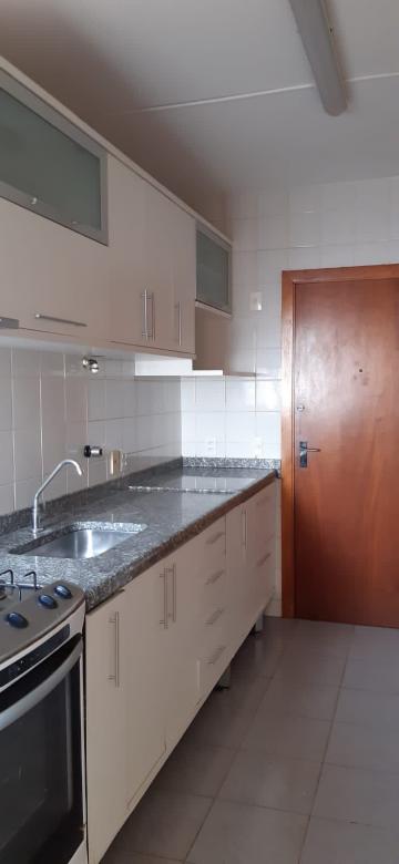 Alugar Apartamento / Padrão em Ribeirão Preto R$ 1.000,00 - Foto 14