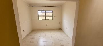 Alugar Casa / Padrão em Ribeirão Preto R$ 2.000,00 - Foto 2