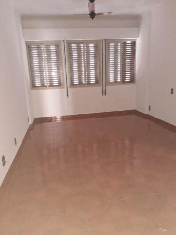 Alugar Apartamentos / Padrão em Ribeirão Preto R$ 800,00 - Foto 1