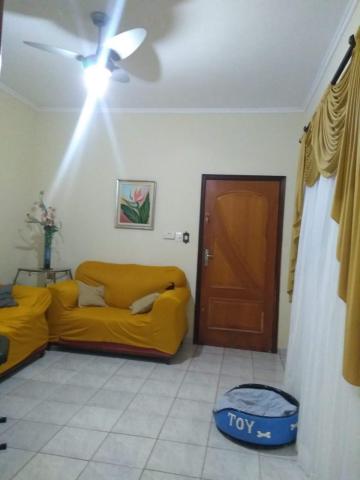 Alugar Casa / Padrão em Ribeirão Preto R$ 1.500,00 - Foto 4