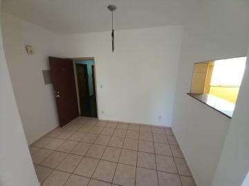 Alugar Apartamento / Padrão em Ribeirão Preto R$ 600,00 - Foto 2