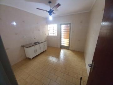 Alugar Apartamento / Padrão em Ribeirão Preto R$ 1.800,00 - Foto 3