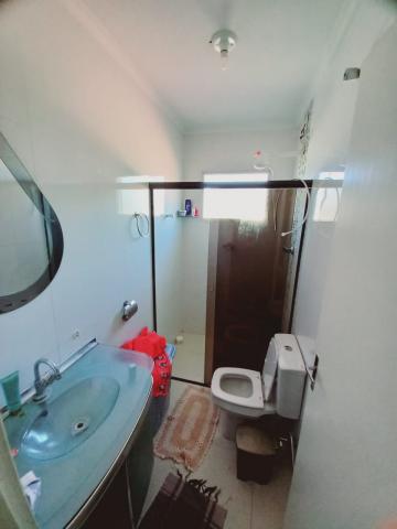 Alugar Casa / Padrão em Ribeirão Preto R$ 1.700,00 - Foto 4