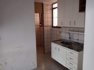 Alugar Apartamento / Padrão em Ribeirão Preto R$ 1.600,00 - Foto 2