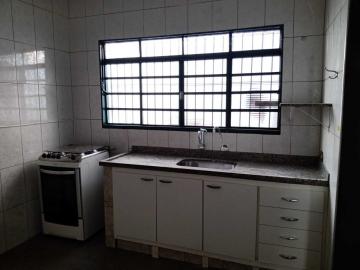 Alugar Casa / Padrão em Ribeirão Preto R$ 1.600,00 - Foto 3