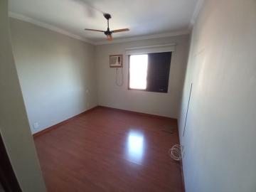 Alugar Apartamento / Padrão em Ribeirão Preto R$ 1.600,00 - Foto 17