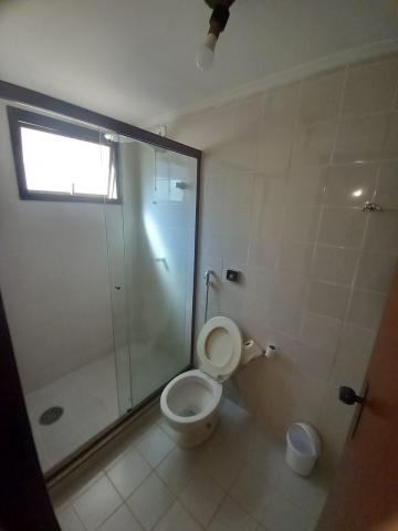 Alugar Apartamento / Padrão em Ribeirão Preto R$ 1.400,00 - Foto 12