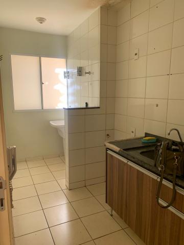 Alugar Apartamento / Padrão em Ribeirão Preto R$ 600,00 - Foto 4