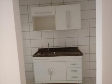 Alugar Apartamento / Padrão em Ribeirão Preto R$ 900,00 - Foto 3