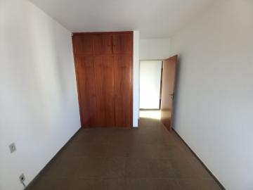 Alugar Apartamentos / Padrão em Ribeirão Preto R$ 1.800,00 - Foto 12