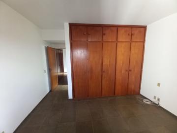 Alugar Apartamentos / Padrão em Ribeirão Preto R$ 1.800,00 - Foto 15