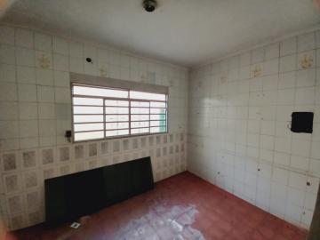 Alugar Casa / Padrão em Ribeirão Preto R$ 1.500,00 - Foto 5