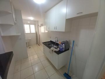 Alugar Apartamento / Padrão em Ribeirão Preto R$ 900,00 - Foto 4