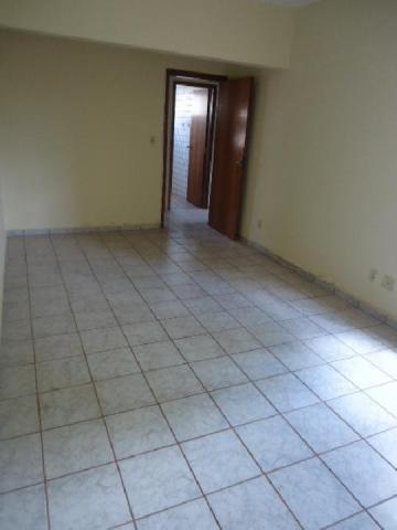 Apartamento / Padrão em Ribeirão Preto Alugar por R$850,00