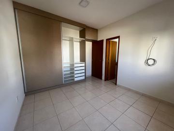 Alugar Apartamento / Padrão em Ribeirão Preto R$ 1.600,00 - Foto 11