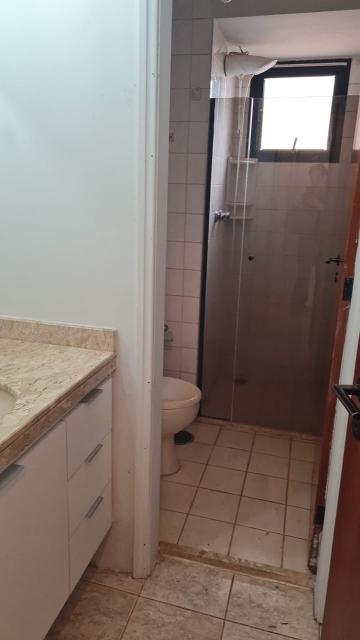 Alugar Apartamento / Padrão em Ribeirão Preto R$ 2.400,00 - Foto 4