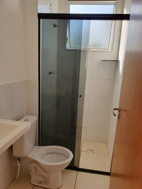 Alugar Apartamento / Padrão em Ribeirão Preto R$ 750,00 - Foto 5