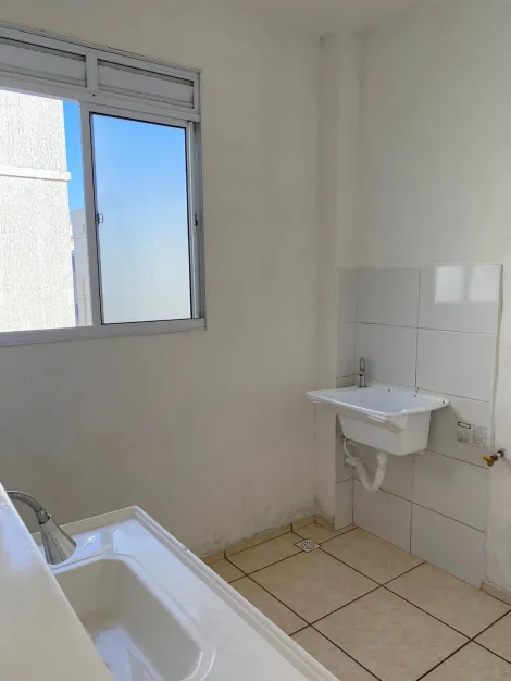 Alugar Apartamento / Padrão em Ribeirão Preto R$ 750,00 - Foto 7