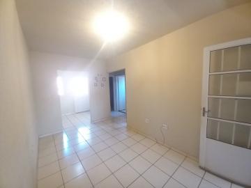 Casa / Padrão em Ribeirão Preto Alugar por R$1.000,00