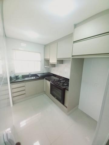 Alugar Apartamento / Padrão em Ribeirão Preto R$ 950,00 - Foto 3