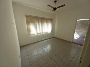 Alugar Casa / Padrão em Ribeirão Preto R$ 1.400,00 - Foto 2