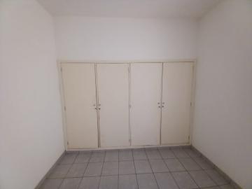 Alugar Casa / Padrão em Ribeirão Preto R$ 1.400,00 - Foto 3