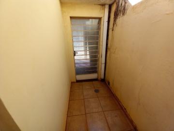 Alugar Casa / Padrão em Ribeirão Preto R$ 1.400,00 - Foto 12