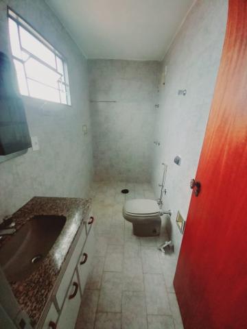 Alugar Casa / Padrão em Ribeirão Preto R$ 1.300,00 - Foto 7