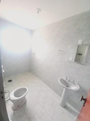 Alugar Casa / Padrão em Ribeirão Preto R$ 1.300,00 - Foto 10