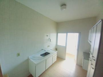 Alugar Apartamento / Padrão em Ribeirão Preto R$ 800,00 - Foto 4