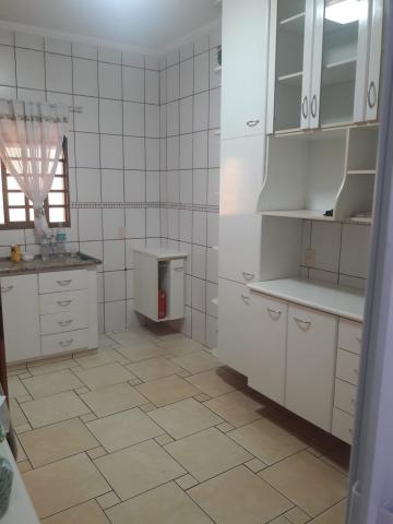 Alugar Casa / Padrão em Ribeirão Preto R$ 1.750,00 - Foto 3