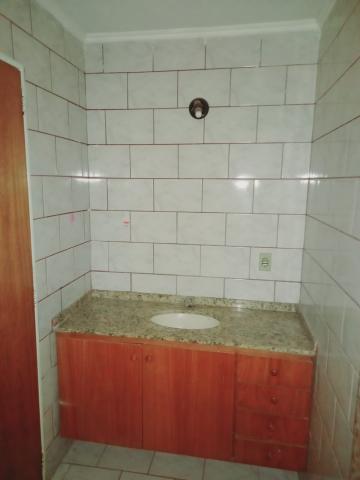 Alugar Apartamento / Padrão em Ribeirão Preto R$ 850,00 - Foto 7