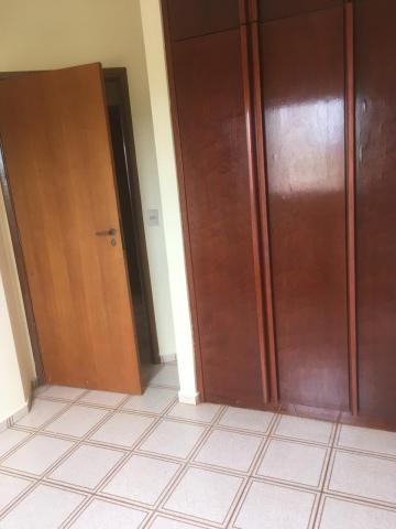 Alugar Apartamento / Padrão em Ribeirão Preto R$ 1.400,00 - Foto 5