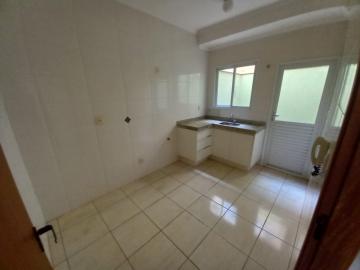 Alugar Apartamento / Padrão em Ribeirão Preto R$ 1.100,00 - Foto 2