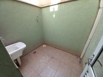 Alugar Apartamento / Padrão em Ribeirão Preto R$ 1.100,00 - Foto 8