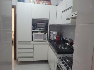 Alugar Apartamento / Padrão em Ribeirão Preto R$ 1.300,00 - Foto 5