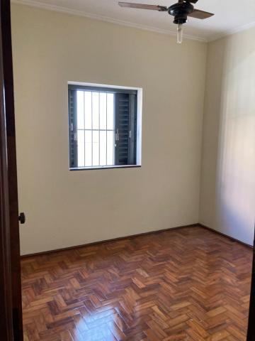 Alugar Casas / Padrão em Ribeirão Preto R$ 1.650,00 - Foto 5