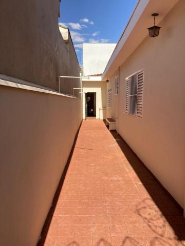 Alugar Casas / Padrão em Ribeirão Preto R$ 1.650,00 - Foto 15