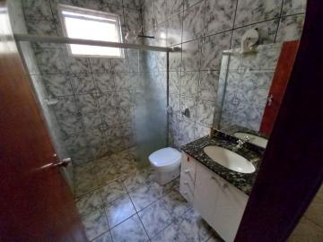 Alugar Casa / Padrão em Ribeirão Preto R$ 1.500,00 - Foto 2