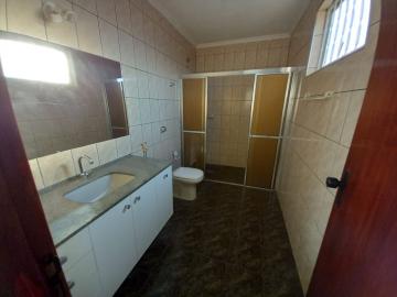 Alugar Casa / Padrão em Ribeirão Preto R$ 1.500,00 - Foto 8