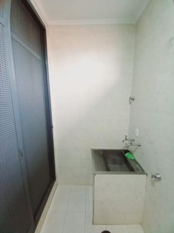 Alugar Casa / Padrão em Ribeirão Preto R$ 1.600,00 - Foto 16