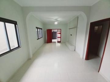 Alugar Casa / Padrão em Ribeirão Preto R$ 1.600,00 - Foto 2