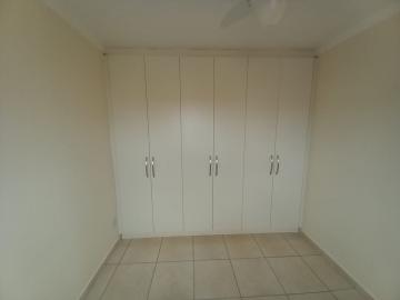 Alugar Apartamento / Padrão em Ribeirão Preto R$ 1.100,00 - Foto 4