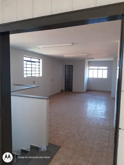 Alugar Comercial padrão / Casa comercial em Jardinópolis R$ 2.800,00 - Foto 3