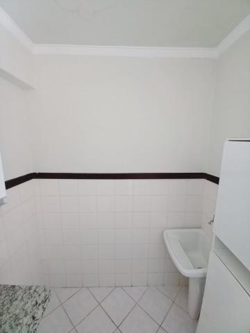 Alugar Apartamento / Padrão em Ribeirão Preto R$ 1.200,00 - Foto 8