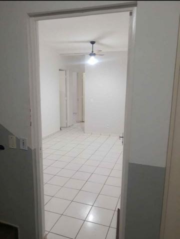 Comprar Apartamentos / Padrão em Ribeirão Preto R$ 165.000,00 - Foto 2