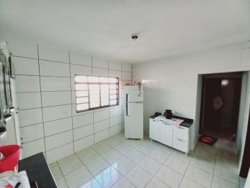 Alugar Casas / Padrão em Ribeirão Preto R$ 800,00 - Foto 3