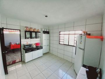 Alugar Casas / Padrão em Ribeirão Preto R$ 800,00 - Foto 4