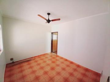 Alugar Casa / Padrão em Ribeirão Preto R$ 1.950,00 - Foto 1